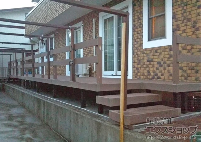 �_�ސ쌧����s��YKKAP�̃E�b�h�f�b�L ���E�b�h�f�b�L 200 �A�� +���E�b�h�f�b�L�t�F���X4�^�����p�l���� �{�H��