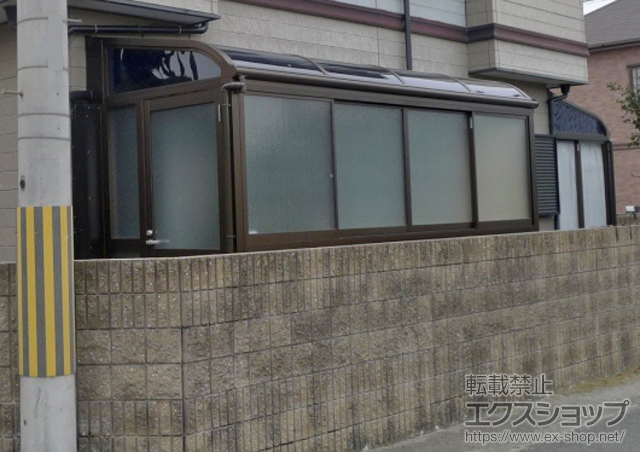 奈良県葛城市ののテラス囲い・サンルーム サンフィールIII R型 床納まり　ランマ無し 積雪〜20cm対応 施工例