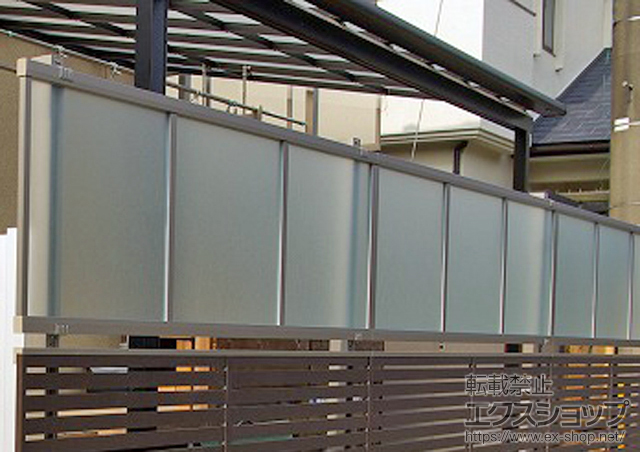 福岡県久留米市ののフェンス・柵 シャレオRP型フェンス 多段柱タイプ 施工例