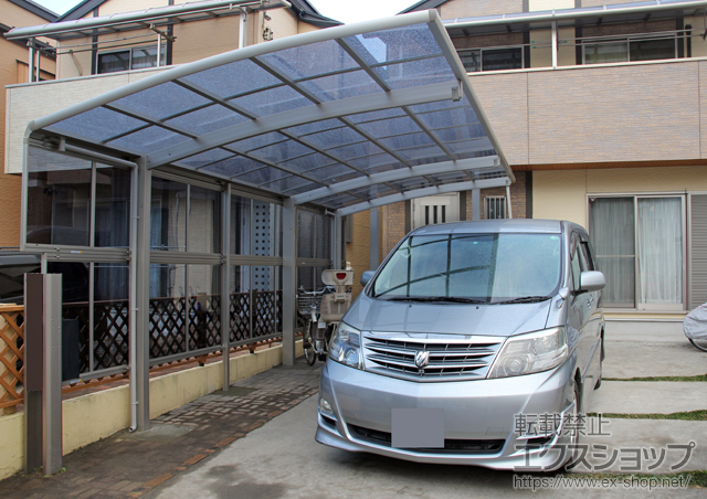 埼玉県草加市ののカーポート レイナポート 延長 積雪〜20cm対応+レイナポート延長用　サイドパネル+屋根ふき材補強部品 施工例