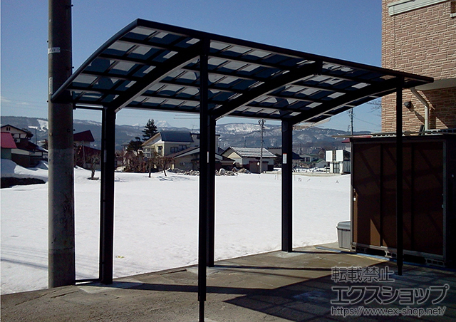 長野県飯山市のLIXIL リクシル（トステム）のカーポート レグナスポートシグマIII 3000 積雪〜100cm対応 施工例