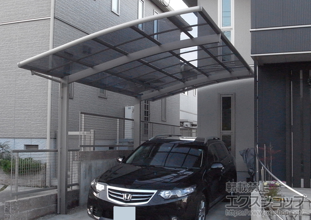 兵庫県神戸市のLIXIL リクシル（トステム）のカーポート カーブポートシグマIII 積雪〜30cm対応 施工例