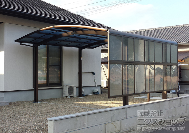 鹿児島県薩摩川内市ののカーポート レイナツインポートグラン　積雪〜20cm対応+屋根ふき材補強部品 2セット+レイナポートグラン サイドパネル 施工例