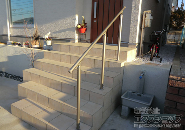 千葉県松戸市のLIXIL リクシル（トステム）のフェンス・柵 ガードウォーカー（手すり） 施工例