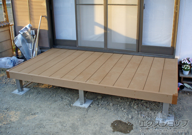 愛知県北名古屋市ののウッドデッキ リウッドデッキ 200 単体 施工例