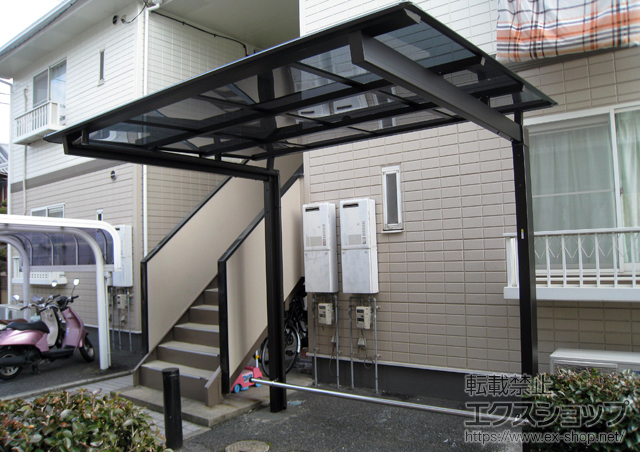 岡山県浅口郡里庄町ののカーポート マイリッシュ 前下がり 積雪〜20cm対応＋マイリッシュ 車止めバー 施工例