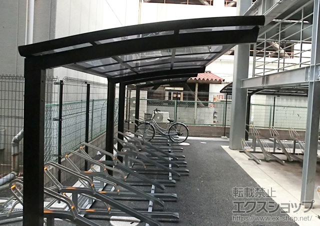 宮城県仙台市のLIXIL リクシル（トステム）のサイクルポート・駐輪場 カーブポートシグマIIIミニ 積雪〜20cm対応 施工例
