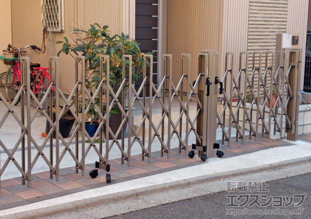 東京都練馬区ののカーゲート トリップゲート PB型 ノンレール 片開き38S 施工例