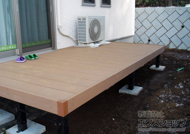 埼玉県川越市ののウッドデッキ リウッドデッキ200 単体 ＋リウッドステップ5型 Hタイプ（2段） 施工例