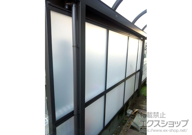 神奈川県川崎市のLIXIL リクシル（トステム）のフェンス・柵 ライザーテラス用前面スクリーン2段 施工例