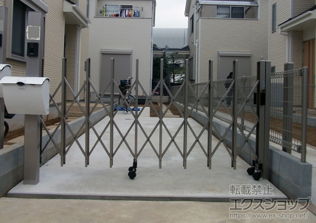 埼玉県草加市ののカーゲート トリップゲート PA型 ノンレール 片開き 施工例