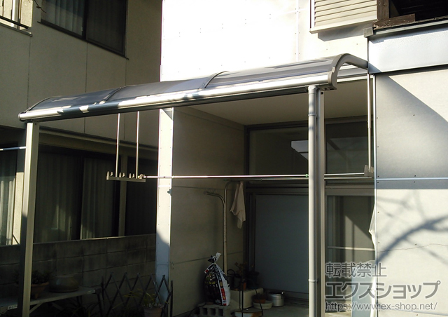 兵庫県尼崎市ののテラス屋根 プレシオステラス R型 テラスタイプ 単体 積雪〜20cm対応 施工例