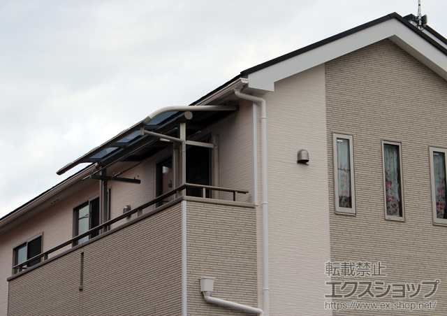 静岡県伊豆の国市ののバルコニー・ベランダ屋根 プレシオステラス R型 屋根タイプ 単体 積雪〜20cm対応 施工例