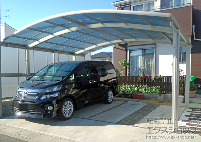 埼玉県三郷市ののカーポート レイナツインポート 積雪〜20cm対応+レイナツインポート サイドパネル 施工例