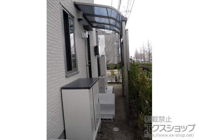 福岡県北九州市のLIXIL リクシル（トステム）のテラス屋根 ライザーテラスII R型 テラスタイプ 単体 積雪〜20cm対応＋ライザーテラスII用前面スクリーン 1段用 施工例