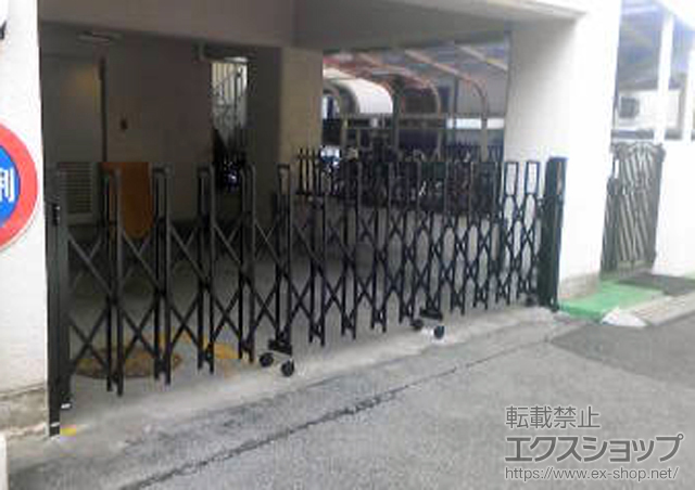 埼玉県蕨市ののカーゲート トリップゲートPB型 ノンレール 片開き44S 施工例