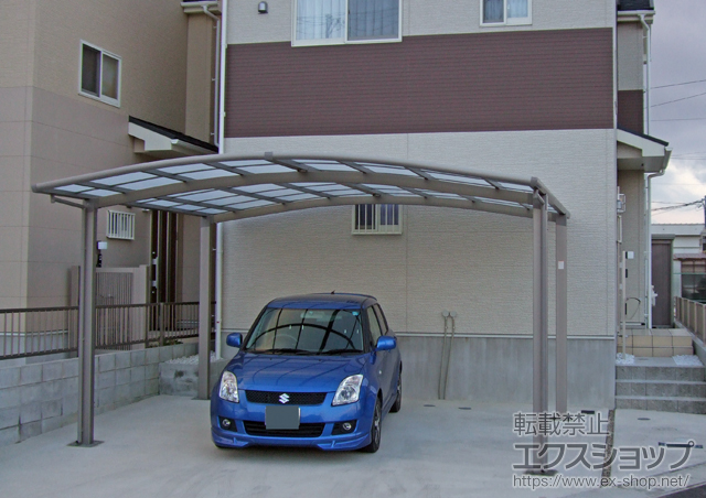 愛知県津島市のLIXIL リクシル（トステム）のカーポート カーブポートシグマIII ワイド 積雪〜20cm対応 施工例