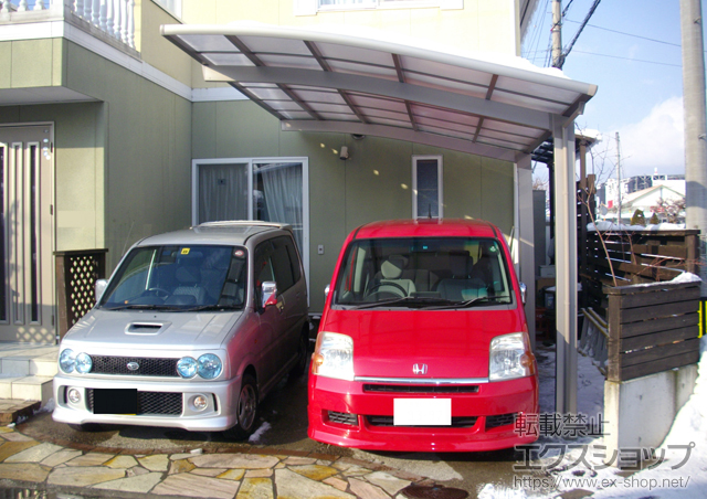 長野県長野市のLIXIL リクシル（トステム）のカーポート カーブポートシグマIII 積雪〜20cm対応 施工例