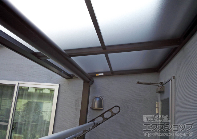 神奈川県横浜市ののバルコニー・ベランダ屋根 ヴェクターテラス F型 屋根タイプ 単体 積雪〜20cm対応 施工例