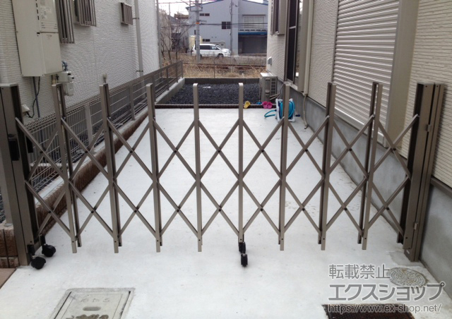 奈良県奈良市ののカーゲート トリップゲート PA型 ノンレール 片開き 施工例