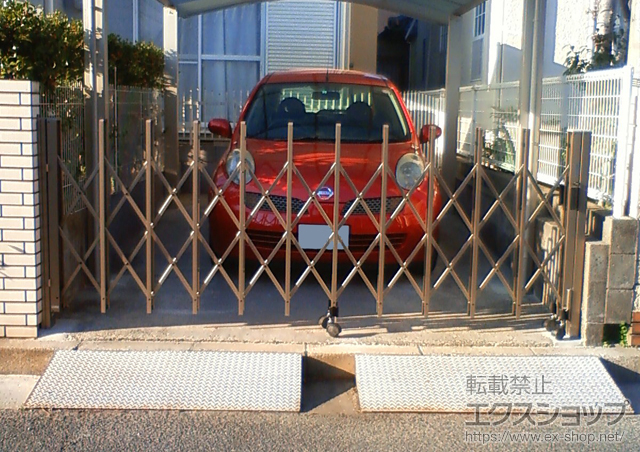 兵庫県明石市ののカーゲート トリップゲート PA型 ノンレール 片開き 33S 施工例