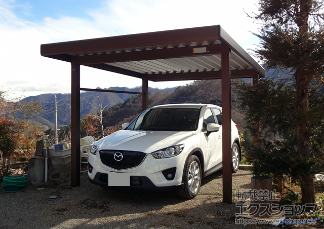 山梨県上野原市ののカーポート ジーポートneo 積雪100cmＡタイプ 4本柱 積雪〜100cm対応 施工例