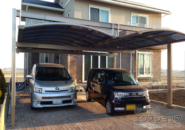 埼玉県川越市のLIXIL リクシル（トステム）のカーポート マルチスクエア アール屋根2台合掌 積雪〜20cm対応 施工例