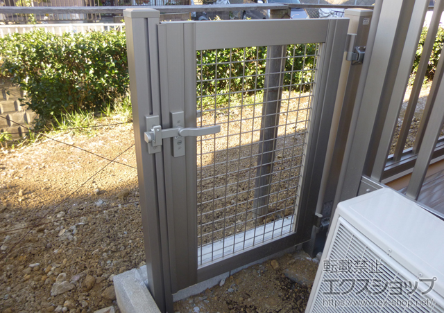 神奈川県横浜市のの門扉 プリレオ R13型 片開き 柱使用 施工例