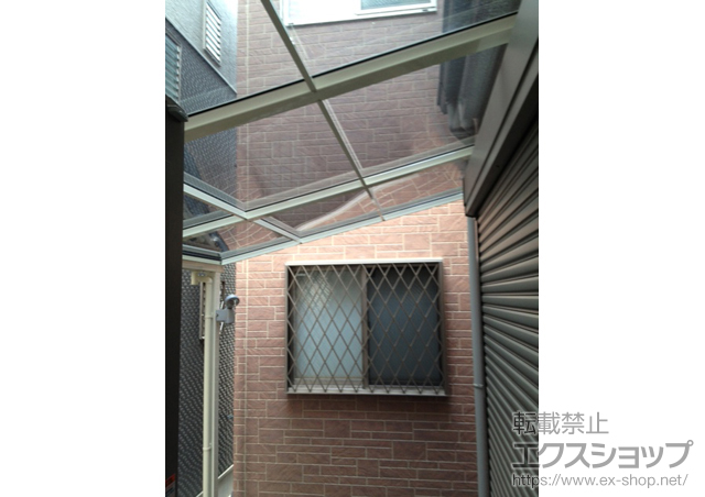 大阪府守口市のLIXIL リクシル（トステム）のテラス屋根 ライザーテラスII F型 テラスタイプ 単体 積雪〜20cm対 施工例