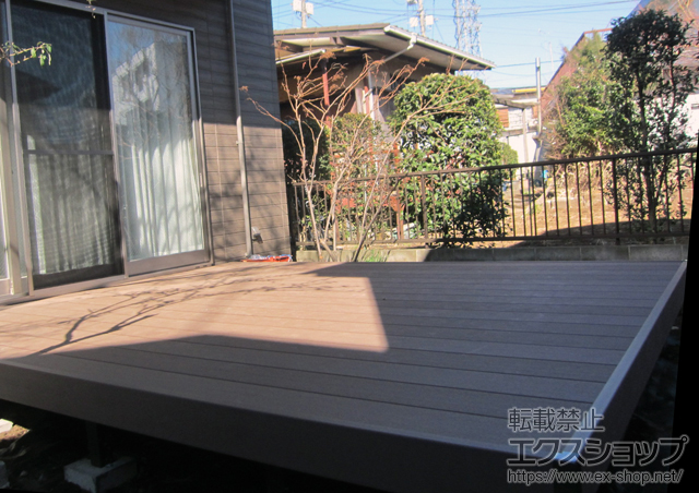 東京都三鷹市のLIXIL リクシル（トステム）のウッドデッキ リコステージII 単体 施工例