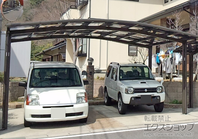 愛知県豊田市のLIXIL リクシル（トステム）のカーポート カーブポートシグマIII ワイド 積雪〜30cm対応 施工例