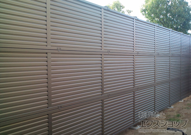 広島県広島市ののフェンス・柵 プリレオR9型フェンス 多段柱施工(3段) 施工例