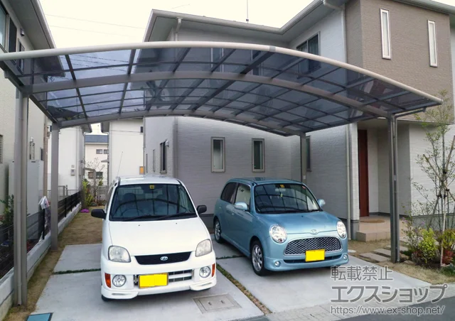 栃木県栃木市のLIXIL リクシル（トステム）のカーポート カーブポートシグマIII ワイド 積雪～30cm対応 施工例