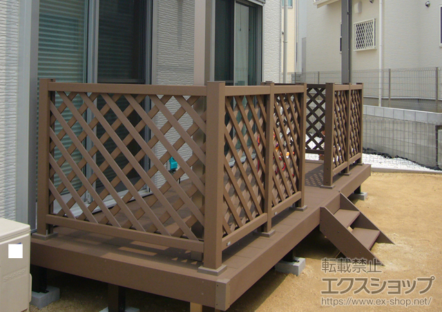 京都府木津川市ののウッドデッキ リウッドデッキ 200 単体+デッキフェンス　2型+ リウドステップ　4型 施工例