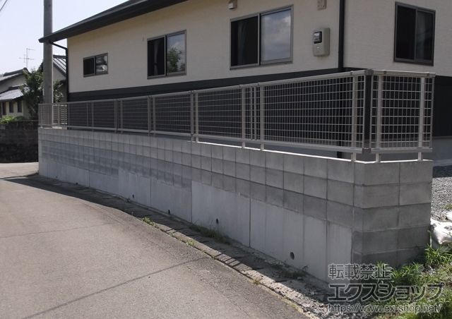 熊本県菊池郡大津町ののフェンス・柵 レスティナメッシュフェンス2型 自由柱タイプ 施工例