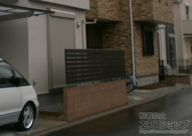 神奈川県相模原市ののフェンス・柵 ライフモダンII YS型フェンス 複合色 フリーポールタイプ 施工例