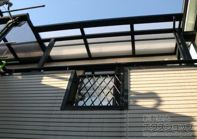 埼玉県草加市のLIXIL リクシル（トステム）のバルコニー・ベランダ屋根 ライザーテラスII F型 屋根タイプ 単体 積雪〜20cm対応 施工例