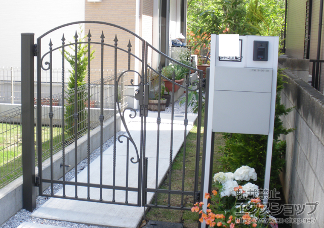 東京都国分寺市のの門扉 アプローチ ミオ 剣先タイプ 親子開き 柱使用 施工例