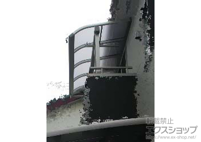 埼玉県川口市ののバルコニー・ベランダ屋根 ヴェクターテラス R型 単体 屋根タイプ 積雪〜20cm対応+壁付け物干し 標準 2本入 施工例