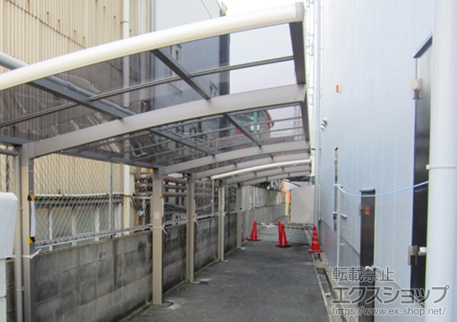 大阪府大阪市のLIXIL リクシル（トステム）のサイクルポート・駐輪場 カーブポートシグマIII ミニ 積雪〜20?対応 施工例