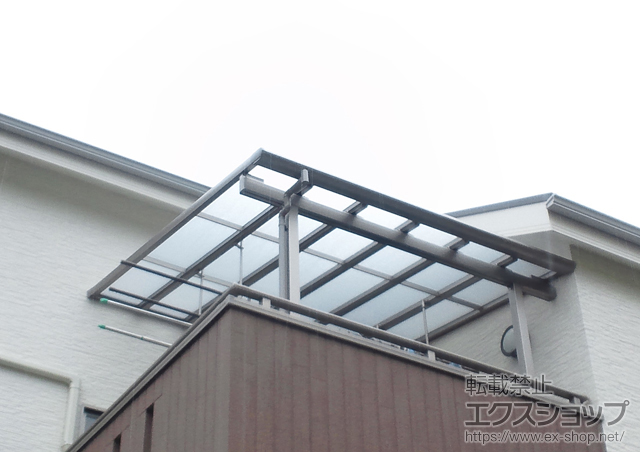 奈良県香芝市のLIXIL リクシル（トステム）のバルコニー・ベランダ屋根 パワーアルファ F型 屋根タイプ 単体 メーターモジュール　積雪〜30cm対応 施工例