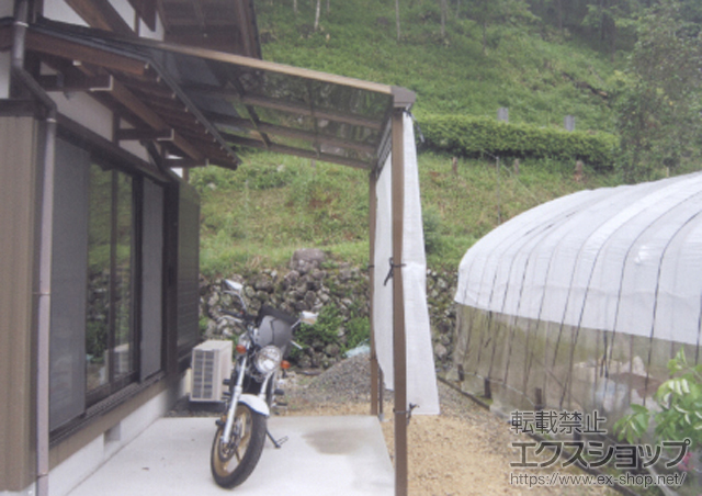 岐阜県下呂市のLIXIL リクシル（トステム）のテラス屋根 ライザーテラス? Ｆ型 積雪対応〜20? 施工例