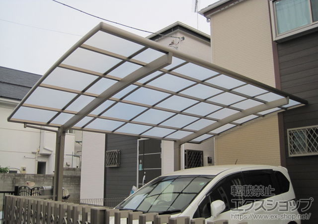 東京都中野区のLIXIL リクシル（トステム）のカーポート カーブポートシグマIII 積雪〜30cm対応 施工例
