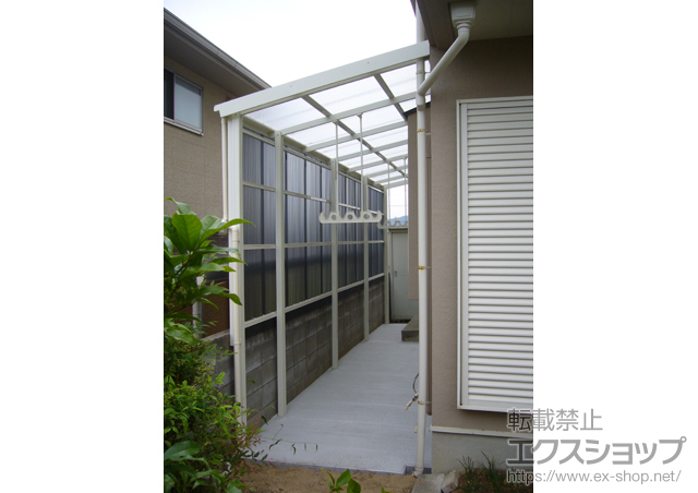 岡山県赤磐市のLIXIL リクシル（トステム）のストックヤード フリーヤード　オープンタイプ 積雪〜20cm対応+ フリーヤード 物干しセット 施工例