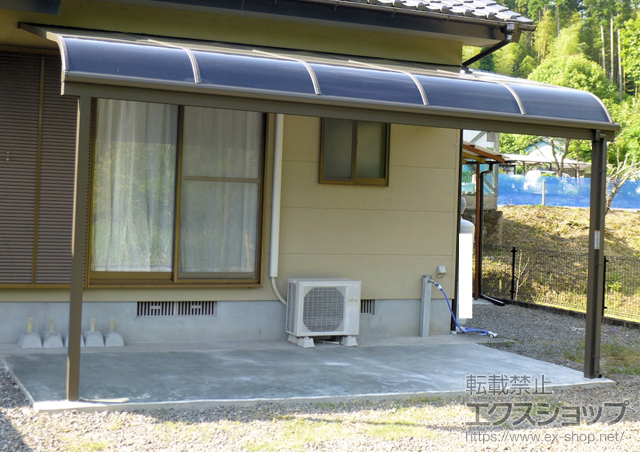 宮崎県小林市のLIXIL リクシル（トステム）のテラス屋根 ライザーテラスII R型 テラスタイプ 単体 積雪〜20cm対応 施工例