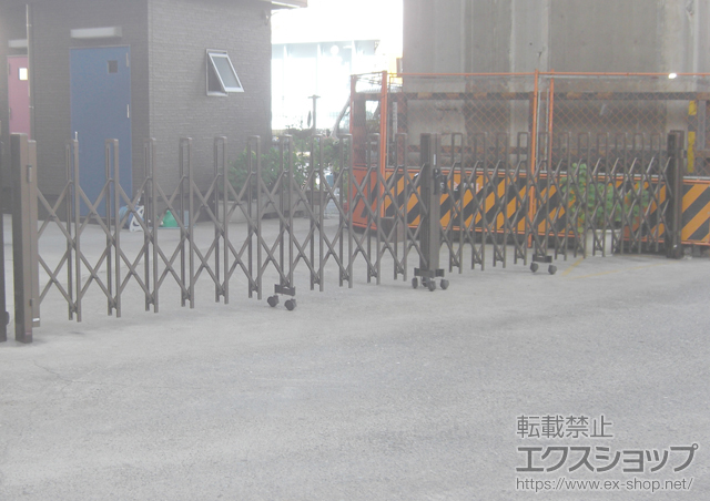東京都港区ののカーゲート トリップゲート PB型 ノンレール 両開き 施工例