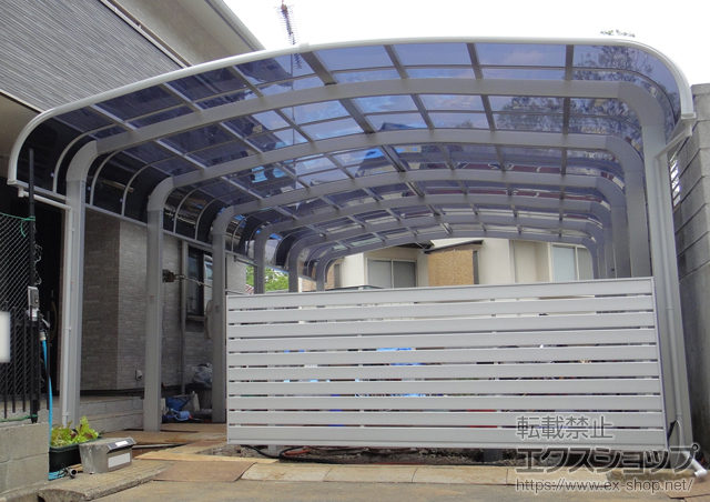 神奈川県相模原市のLIXIL リクシル（トステム）のカーポート テールポートシグマIII 1500 ワイド 縦連棟 積雪〜50cm対応 施工例