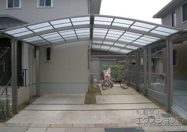 岡山県赤磐市のLIXIL リクシル（トステム）のカーポート カーブポートシグマ? 積雪対応〜20? 施工例