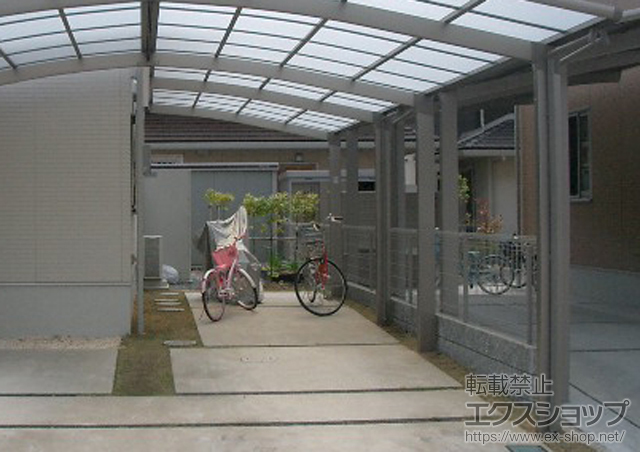 岡山県赤磐市のLIXIL リクシル（トステム）のカーポート カーブポートシグマ? 積雪対応〜20? 施工例