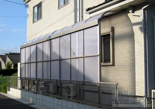 愛知県一宮市のLIXIL リクシル（トステム）のテラス屋根 ライザーテラスII R型 テラスタイプ 連棟 積雪対応〜20? 施工例